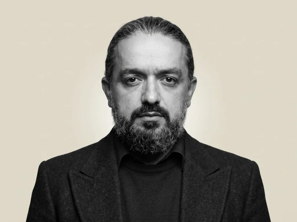 افشین حجت