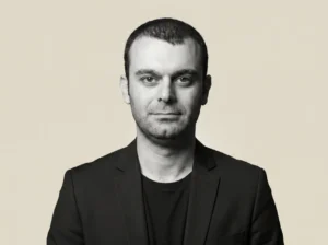 فرشاد مهدی زاده کارشناس ارشد معماری