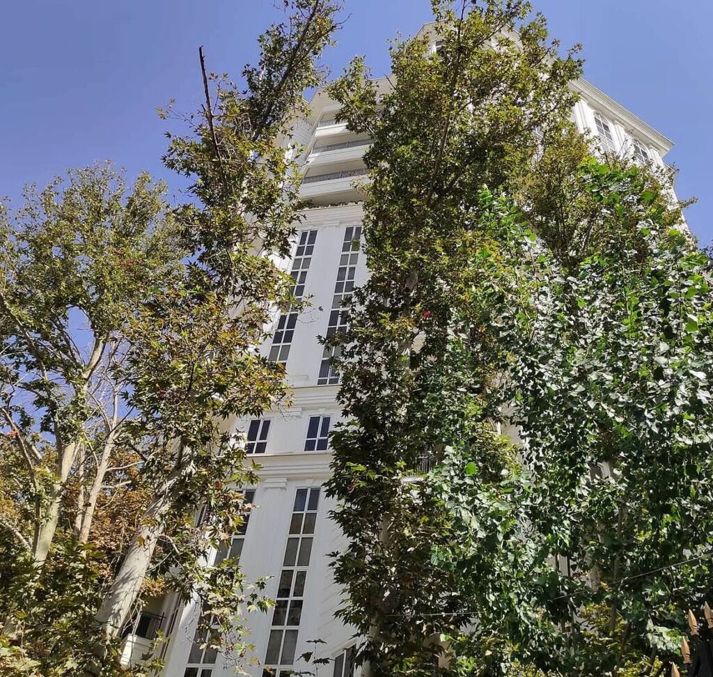 برج نیلوفر گاردن