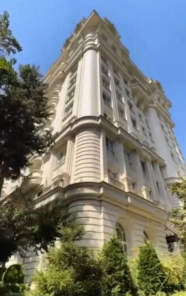 عمارت شاتو دشتی