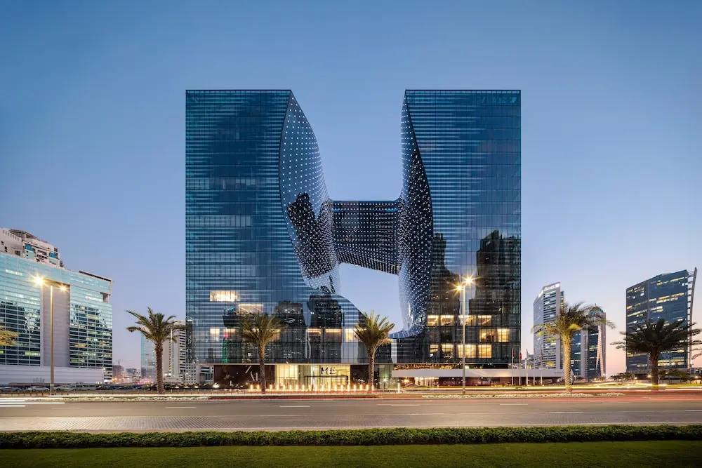 برج اپوس و هتل می دبی