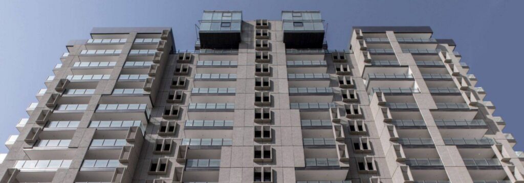 برج آسمان شرقی