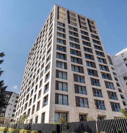 برج سروستان امیران