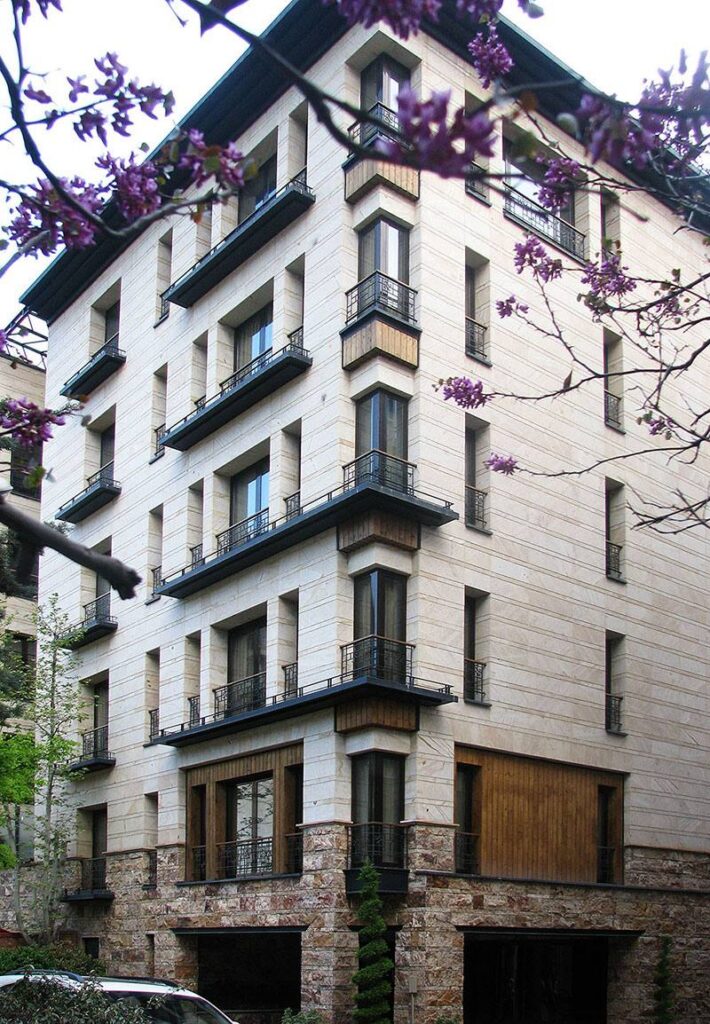 برج لاله اقدسیه