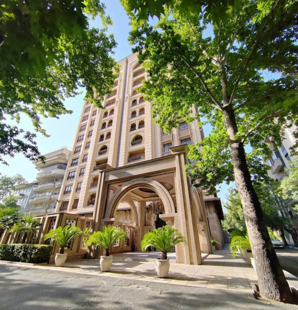 برج بتیس محسنیان